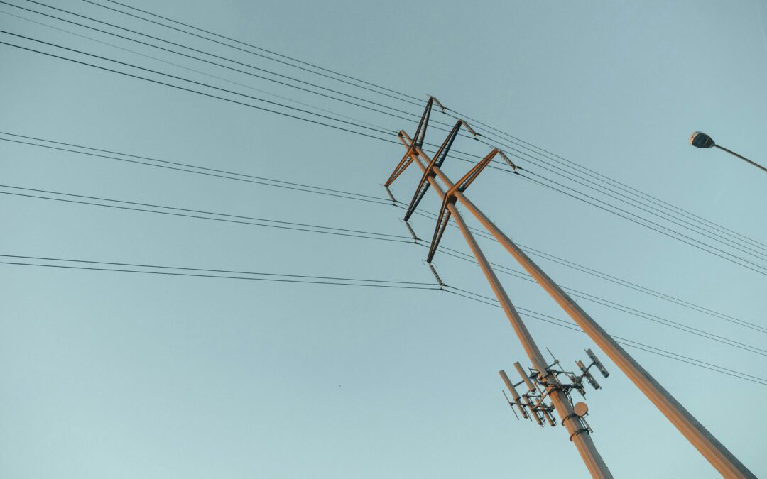 Renewable Energy, Risk, and Cyber Insurance Amid Grid Transformation